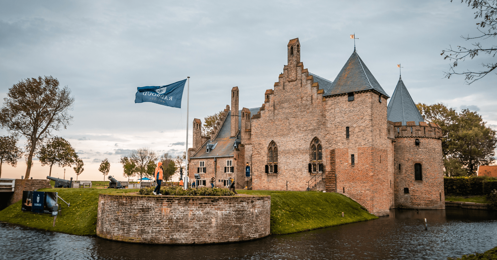Hoofdafbeelding Stichting kasteel Radboud